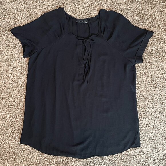 Size XL a.n.a. black short sleeved top with ties - Picture 3 of 10